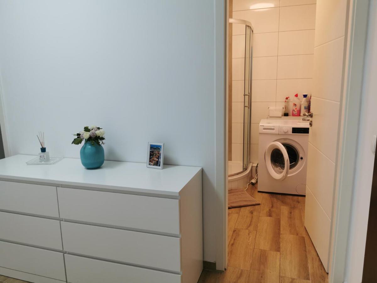 Ferienwohnung Wohnen über der Mülheimer City Mülheim an der Ruhr Exterior foto
